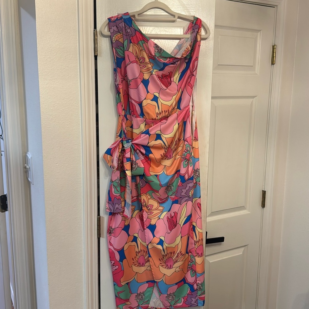 Assymetrical shoulder dress, wrap skirt zipper side